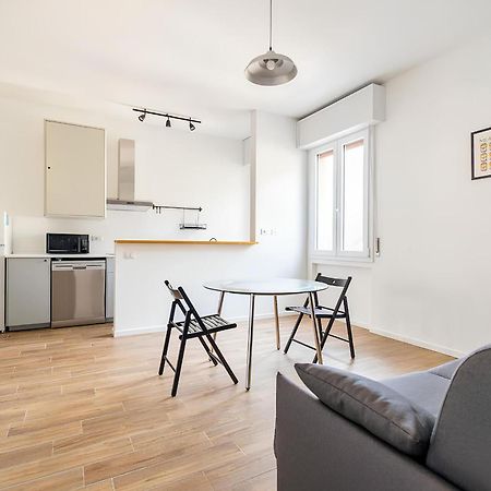 Santa Giulia Suite - 15 Minutes From City Centre Milánó Kültér fotó